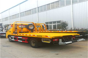 宁波附近拖车救援搭电